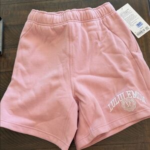 Lululemon athletica scuba oversized mid-rise shorts